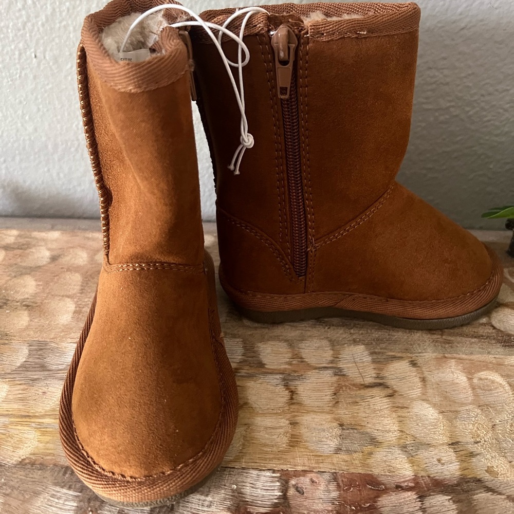 HARPER CANYON
Everly Faux Fur Lined Boot zipper size 5 chestnut brown new